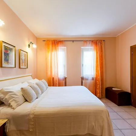 فيلة Casa Del Gelso Montefiore dellʼAso