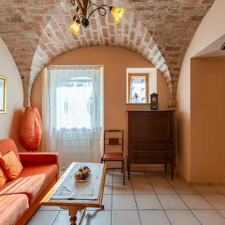 فيلة Casa Del Gelso